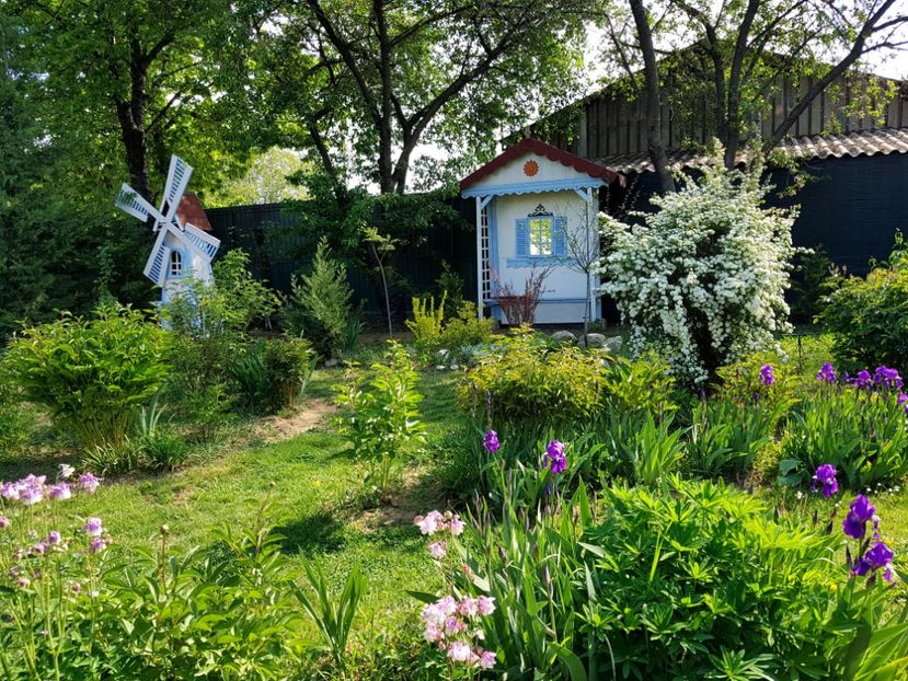  - 2020 Mart-Apr_Idilic garden