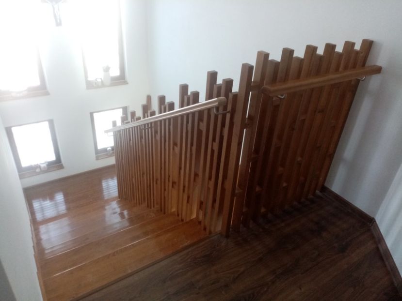  - 2020 Scari Interioare