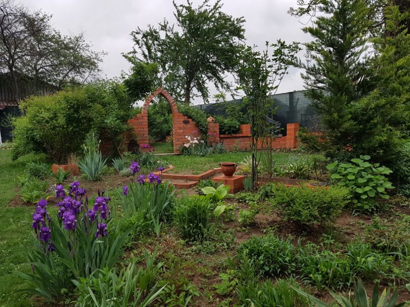  - 2020 Mart-Apr_Idilic garden