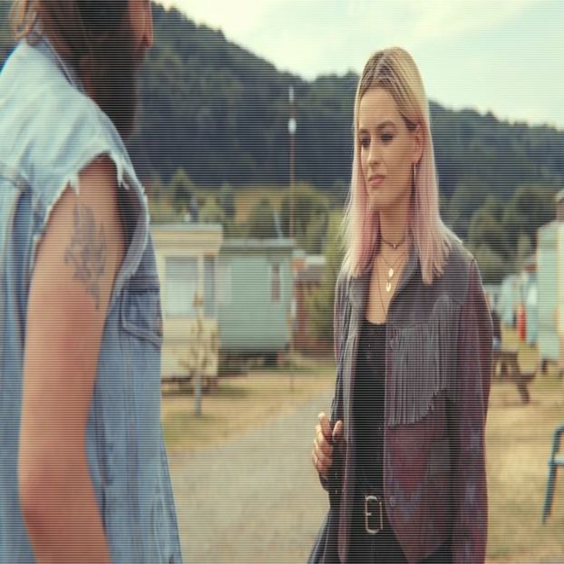 - " Cred că acum trebuie să facem cumpărături pentru noua noastră casă. " - thats how our story continues ep2