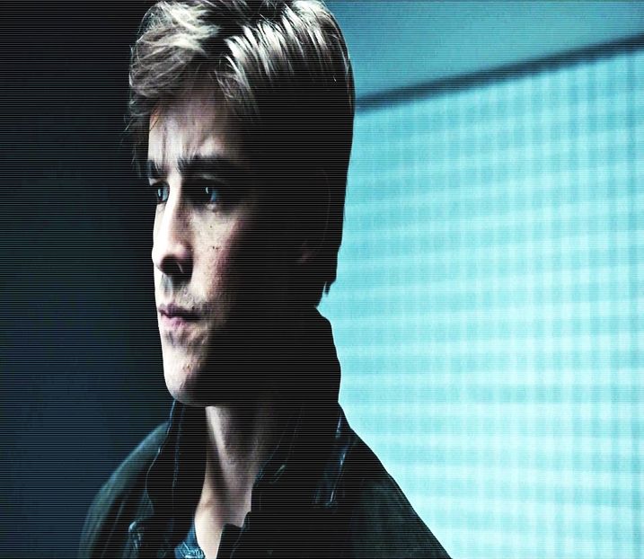 ━ că toți eram mahmuri și ne-a chinuit cum doar el știe.❞ Își duce mâna la gură pentru a - thats how our story continues ep2