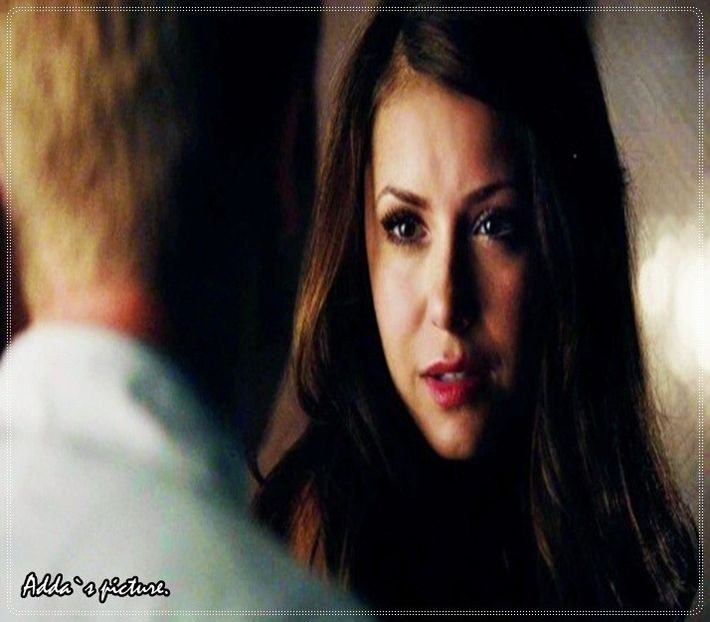 *vb cu gura plina*Trebuie sa incerci salata asta de beouf, e geniala..mai buna decat aia a lu ma-ta! - episodul 79