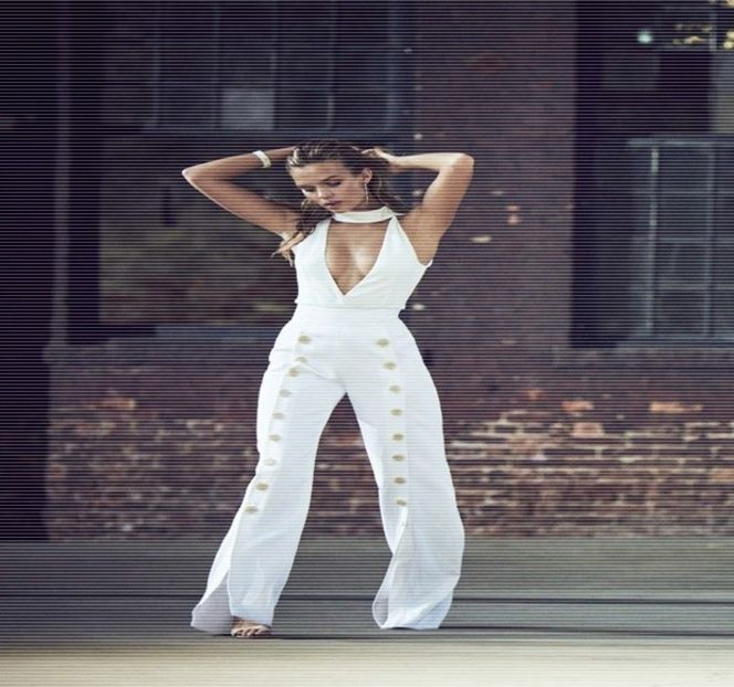 — Tul în care era implicată într-o relație, individa nu călca niciodată strâmb față de vreunul - 14 It made you unwind and undo