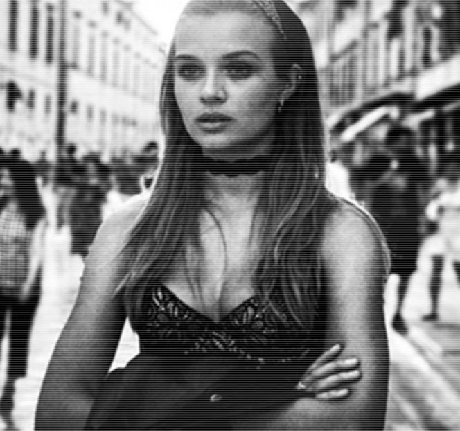 — De-ndată ce acel prim sărut ajunge să ia sfârşit, capul şi-l redirecţionează din nou către - 14 It made you unwind and undo