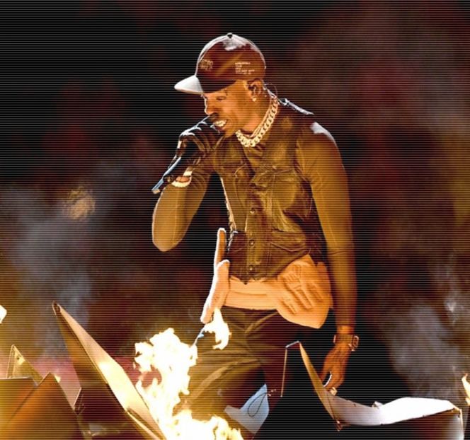 — Zonei dintre picioarele ei, în acelaşi timp jointul poposindu-i iarăşi între buze, consumând - 14 It made you unwind and undo