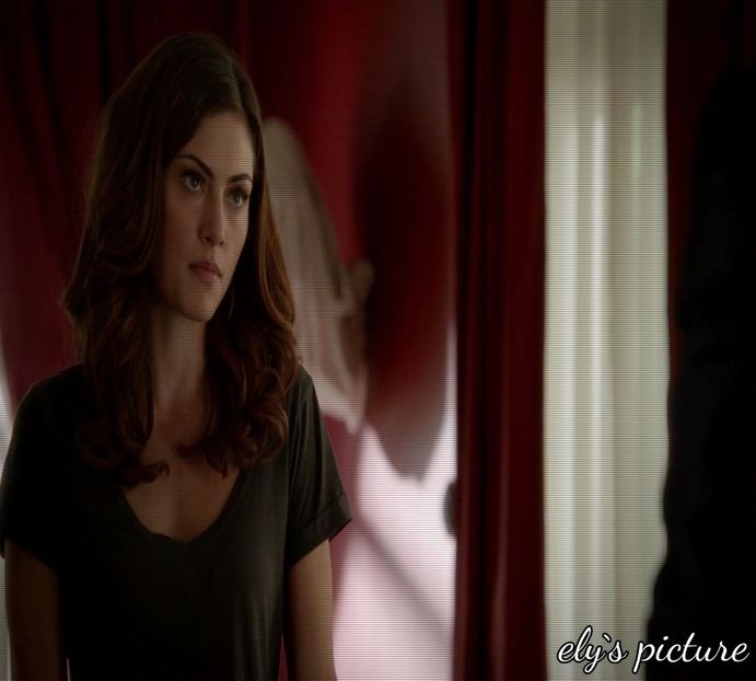 *nu apuca să își pună lăbuțele pe ochi și astfel i se intinde rimelul - S01E02 x Postcards from the Edge