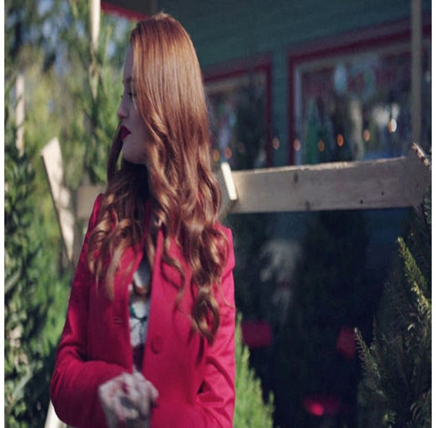 ̷♡̷ ⍮αιηяσʇιƖαɔ⑇eyes٦̷ partea lui. Se încruntă ușor iar pe chipul ei nu se mai citea atât de mult - S01E02 x Postcards from the Edge