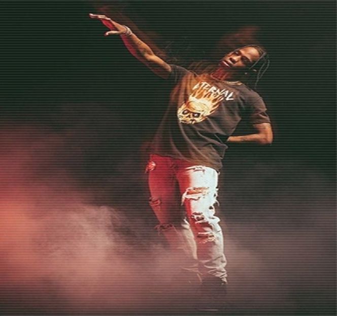 — Încă din primele clipe în care Josephine îi oferă acel prompt răspuns, rânjetul parcă i se - 14 It made you unwind and undo