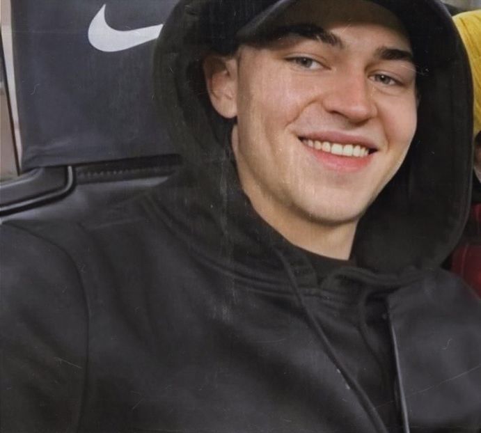 sincer eu chiar credeam că sunt the one pt tine dar acum că am aflat că asta-i abordarea - Episodul 4