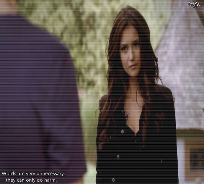 》pe toți să nu mă suferiți, e mult mai bine așa.." #Se uită în jos preț de câteva secunde, - S01E02 x Postcards from the Edge