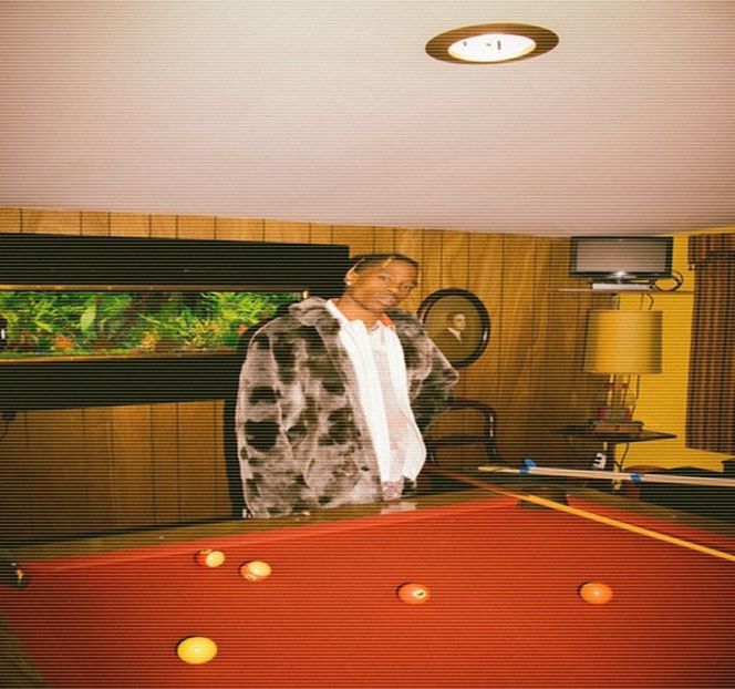 — Astfel aplecarea corpului, ceea ce duce la bombarea fundului, precum se și așteptase. - 14 It made you unwind and undo