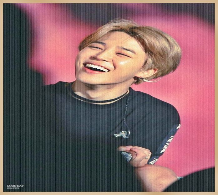 Day 16 (13-05-2020) - laughing - 01 - Park Jimin