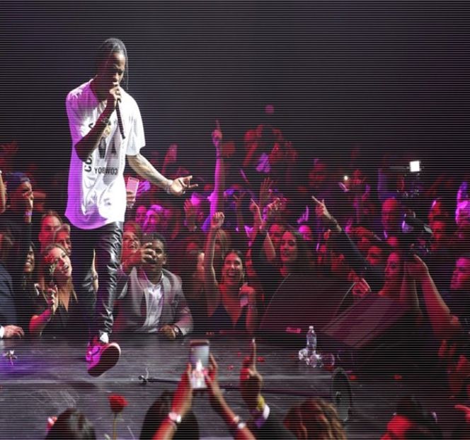 — Accentuată la rândul său de către şatenă, propriul membru îi devine de-a dreptul presat - 14 It made you unwind and undo