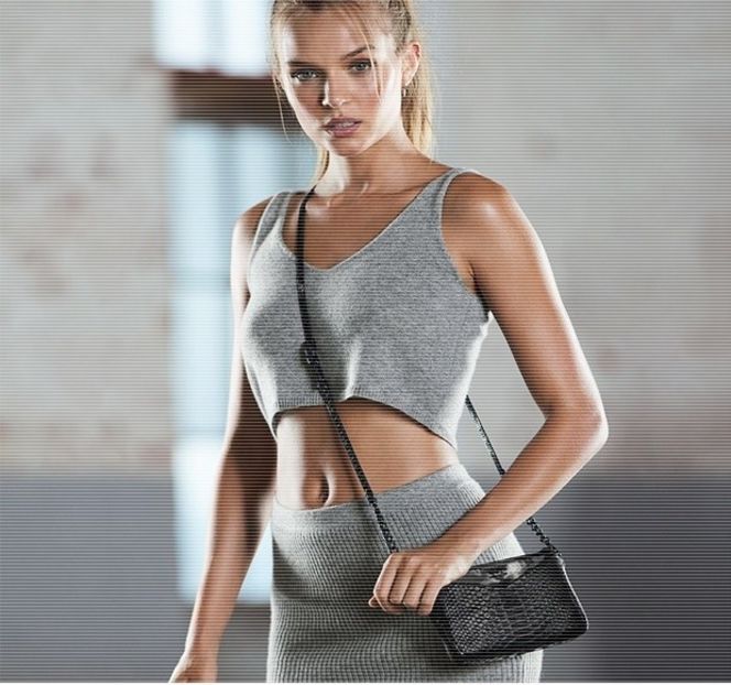 — Oarecare măsură; Fără a-i oferi însă vreun răspuns, îl urmăreşte cu privirea până - 14 It made you unwind and undo