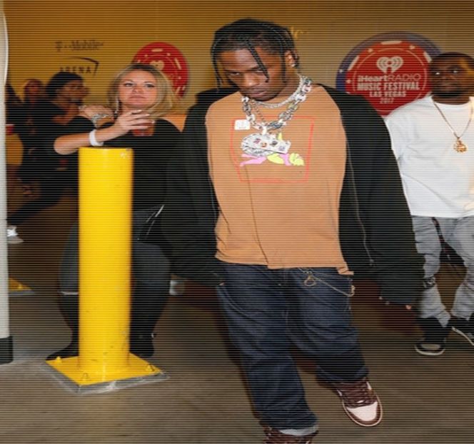 — Acum că ai scăpat de machiaj.” Nonșalant își înalță umerii de câteva ori, ca și cum nici nu - 14 It made you unwind and undo