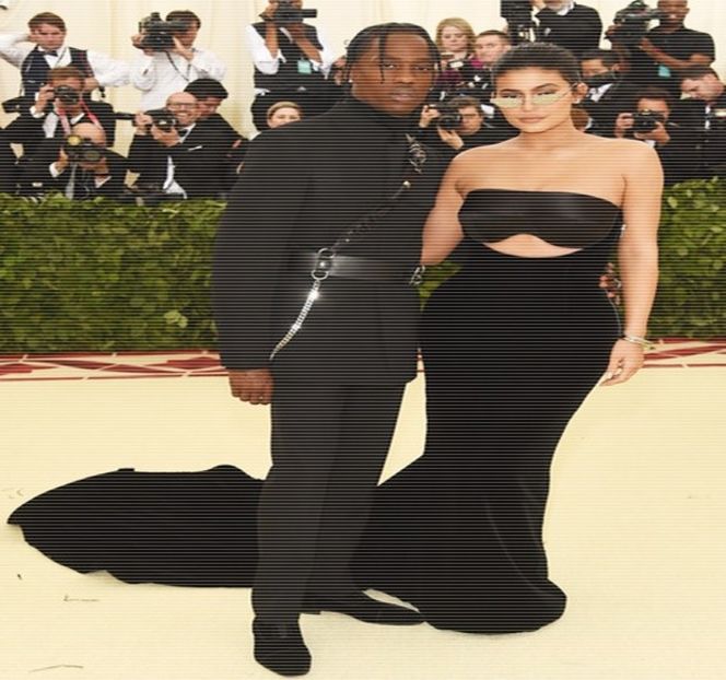 — intermediul reflexiei, rânjetul tinde spre o mai mare adâncire. “Mergi singură, vreau să fac - 14 It made you unwind and undo