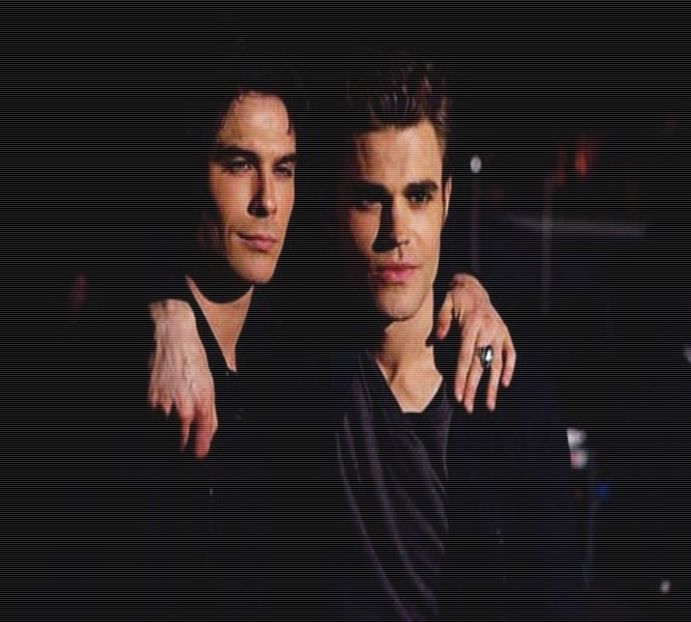 》#Se ferește de papuc pentru că Damon nu e Caroline ca să aibă țintă bună. Era cu furca - xE07xS01 haters gonna h a t e