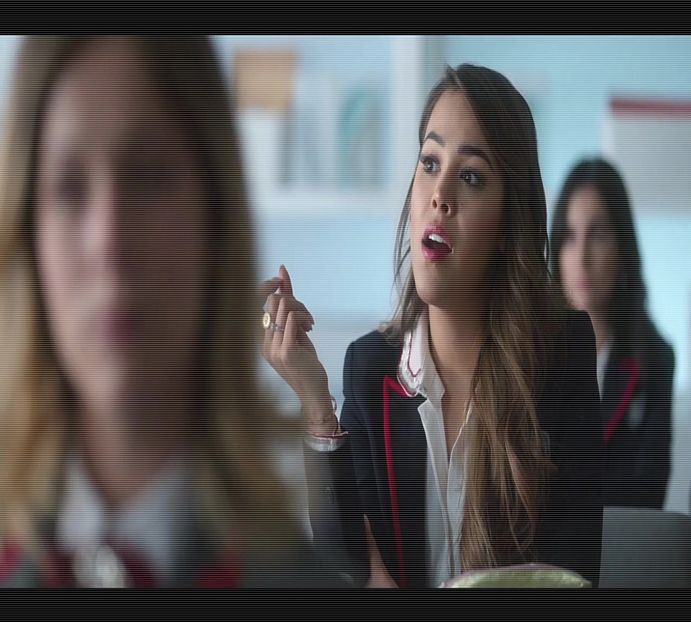 ― "Da, foarte bine Alessa! Trece pe listă!" Simte cum i se sparg toate venele de nervi când - xE07xS01 haters gonna h a t e