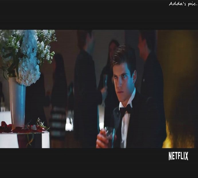 》#Se încruntă confuz. "Păi dacă o muști, e vai lume.............." #Se sperie acum gândindu-se - xE07xS01 haters gonna h a t e