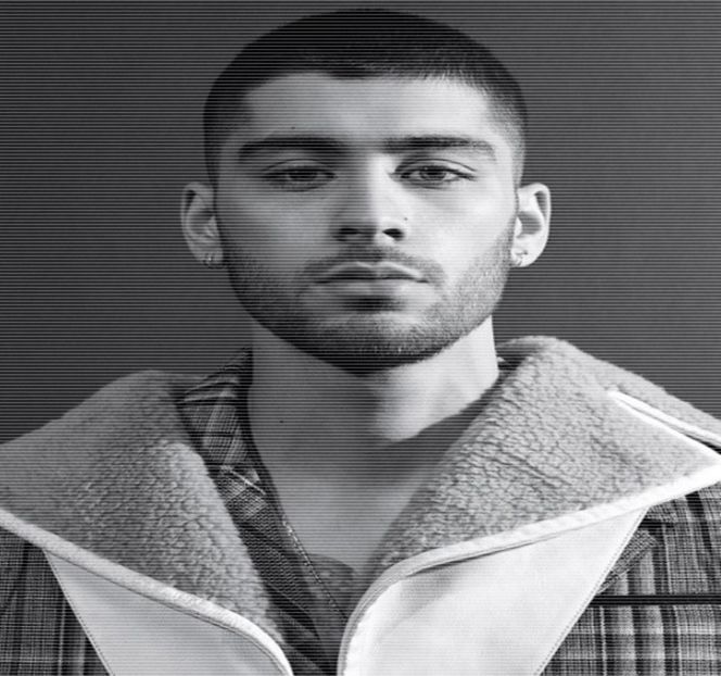 — Odată ce trunchiul şi-l apleacă în faţă, astfel parcă minimalizându-se distanţa dintre ei, - 14 It made you unwind and undo