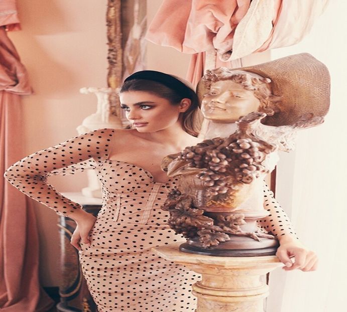 ―  În ciuda insistențelor lui Fai, evitase pe cât posibil să își petreacă timpul cu acesta în - xE07xS01 haters gonna h a t e