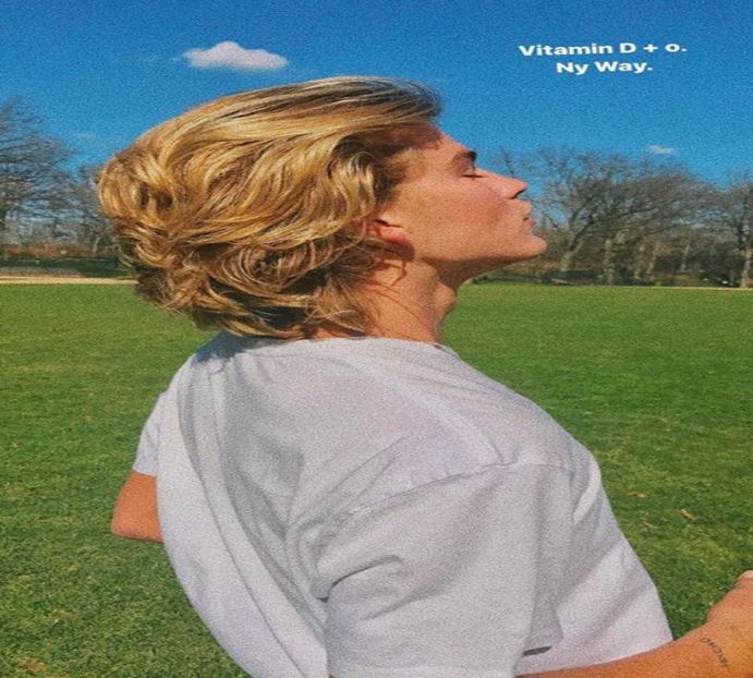 ― „Cu plăcere pentru mulțumescul pe care o să mi-l adresezi mai târziu.” Strigă în urma - xE07xS01 haters gonna h a t e