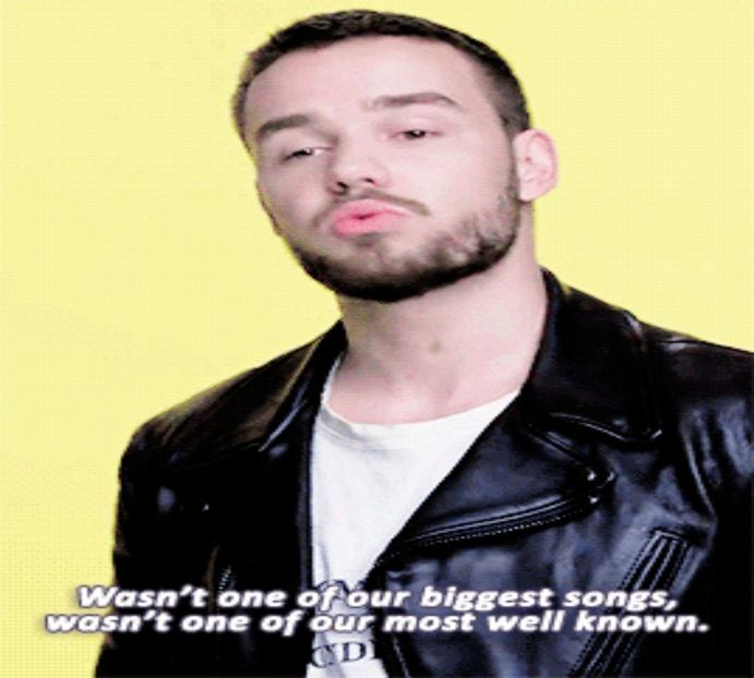 ― Nu este nevoit să aștepte prea mult până când iubita sa își face apariția în mașină. Își - xE07xS01 haters gonna h a t e