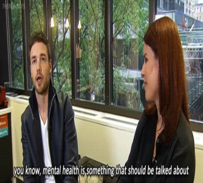 ― „Eu sunt unic, iubito, nu mă vezi de două ori în aceeași pereche de boxeri și Doamne - xE07xS01 haters gonna h a t e