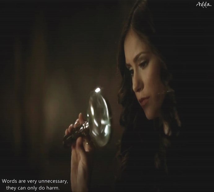 》#Ridică o sprânceană când îl aude și face ochii mari când vede că se duc pe bune la - S01E02 x Postcards from the Edge