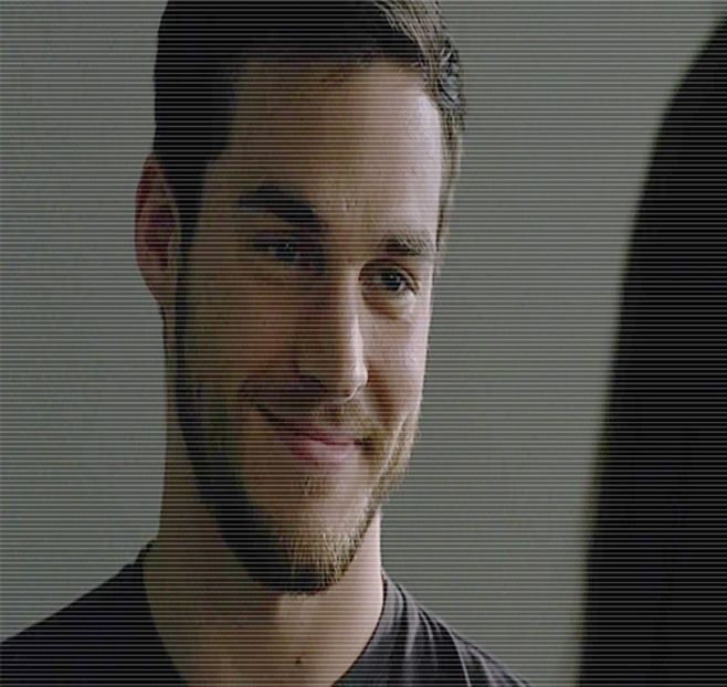 ━ Rolul de femeie a mea până la capăt. ;;) # Începe să se dea înainte şi înapoi în balansoar, - S01E02 x Postcards from the Edge