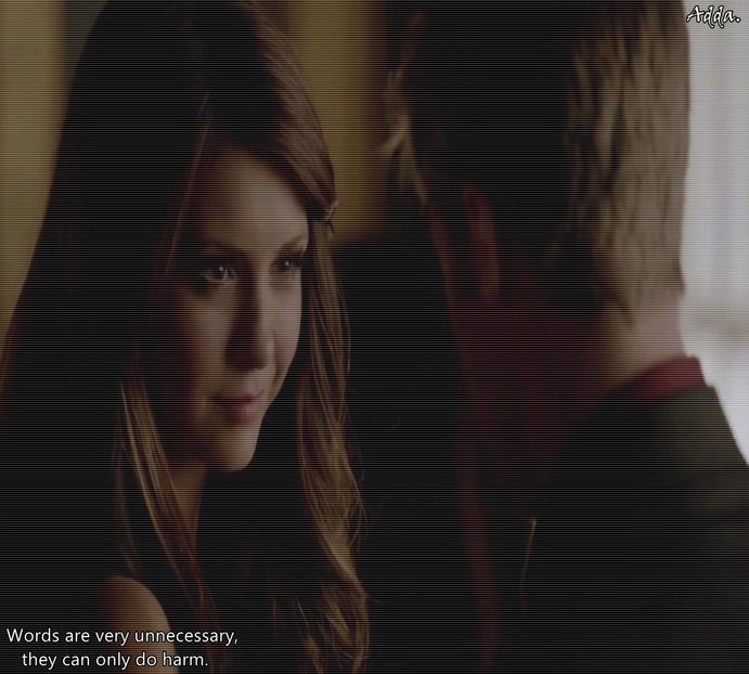 》vampir, ne dă afară pe amândoi din casă.." #Surâde și apoi își înclină capul privindu-l în - S01E02 x Postcards from the Edge