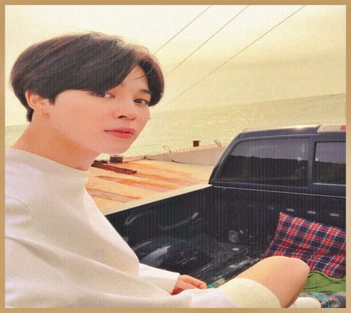 Day 21 (18-05-2020) - at the car - 01 - Park Jimin