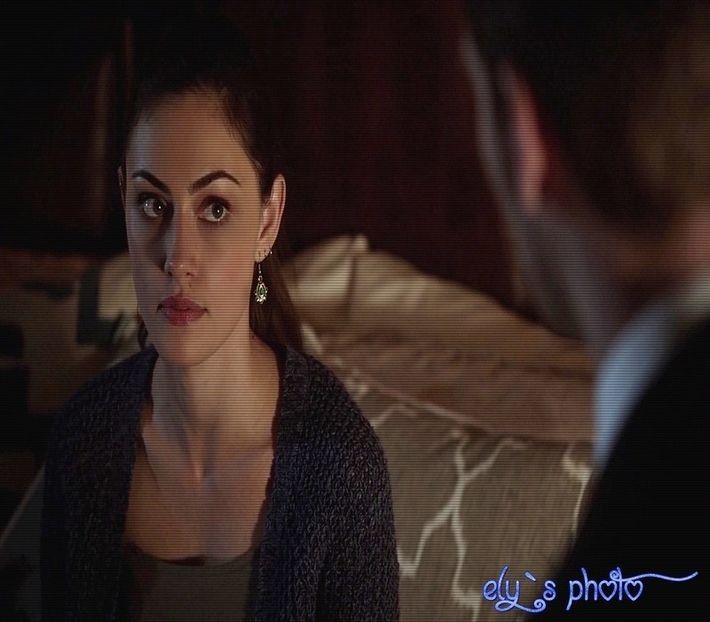 Hoinăresc prin oraș. Tu ce faci? Sper că nu te-am lovit. - S01E02 x Postcards from the Edge