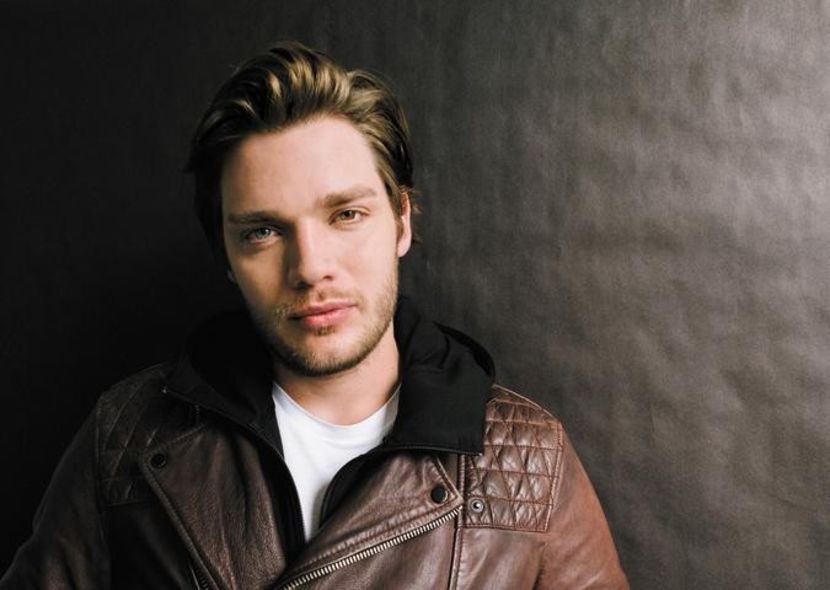 img (9) - Dominic Sherwood