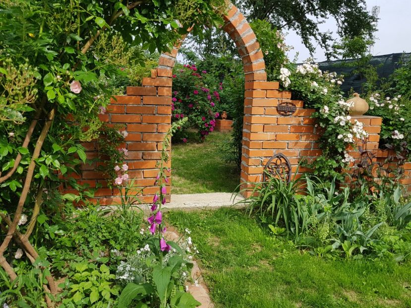  - 2020 Aprilie_Proiectul Cetatuia