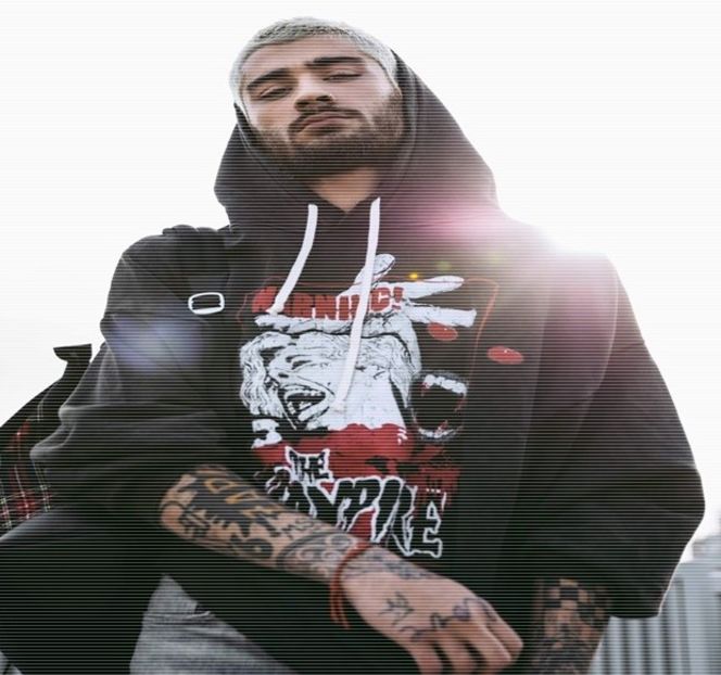 — Nu putea spune că aştepta cu nerăbdare prânzul respectiv, din moment ce stopul produs - 15 Strangers in passing casually