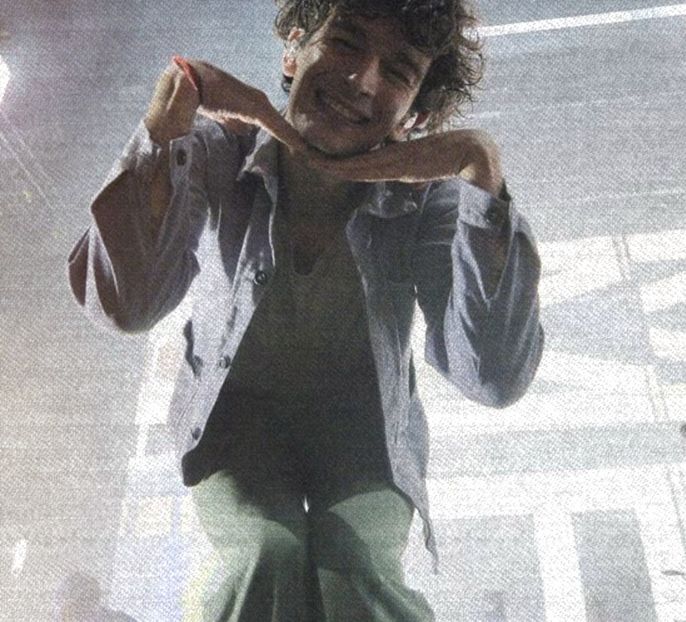 ⊺ⱶ∙ⱻ⃞¹⁹⁷⁵.;  fiind ultragiat de impresia pe care și-a făcut-o fratele mai mare pe care l-a poreclit  - The Eclogues! S2ecundus liber