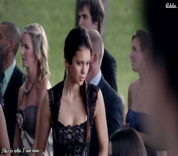 ᵉᵐ》și deja avea un presentiment cam rău.. "Bună, Jo.." #Privirea-i fuge pe Hayley și-i zâmbește - S01E02 x Postcards from the Edge