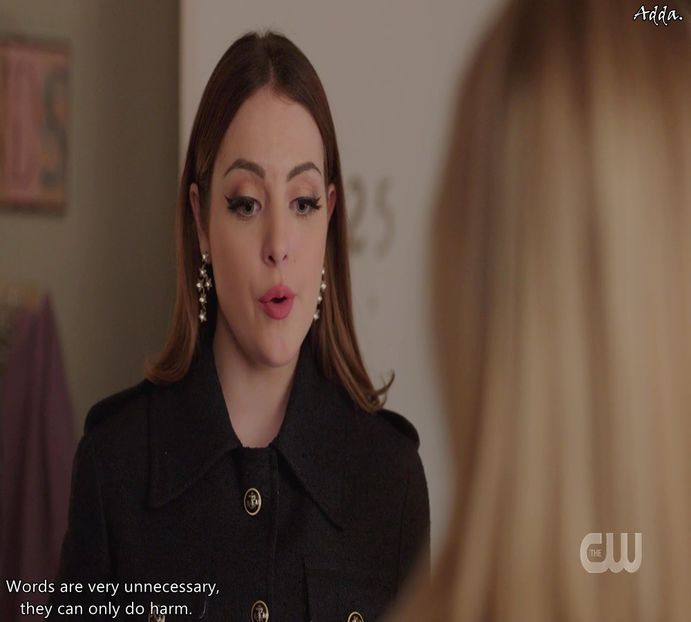 》deja e prea de tot..." #Se încruntă și clipește des apoi când aude a doua parte. "Stai, ce+ - EP01 x Gon make u move to Miami