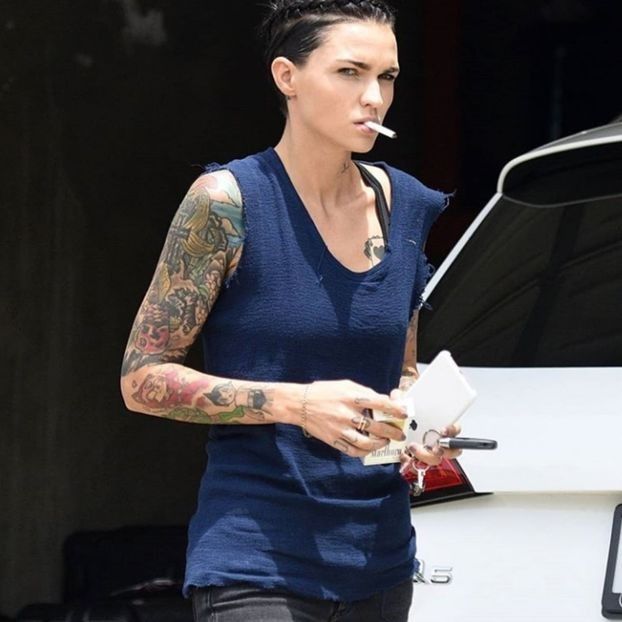 sǝuʅǝʍʞʞᴉɐʅsǝupoɥ؛┇❝Sha, ba'm eintheing gon yu.❞ Trecand pe langa echo cu o miscare lenta a mainii - EP01 x Gon make u move to Miami