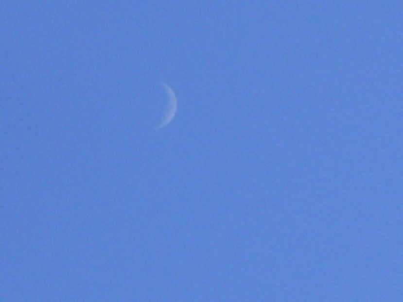 Luna in crestere in Leu - Luna - Soarele si norii - 2