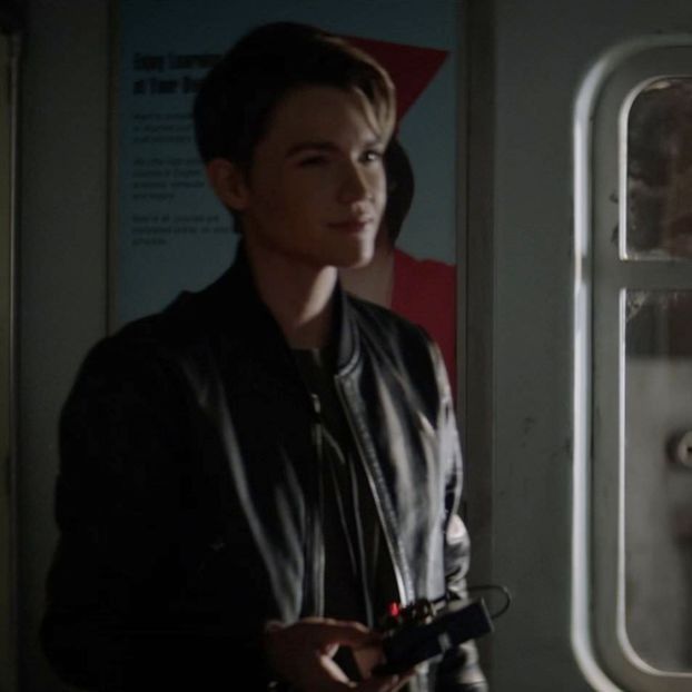 sǝuʅǝʍʞʞᴉɐʅsǝupoɥ؛┇nu da prea mare importanta pe moment a ceea ce va urma pe - EP01 x Gon make u move to Miami