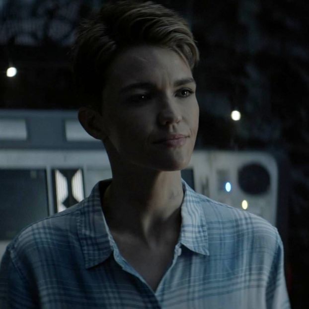 sǝuʅǝʍʞʞᴉɐʅsǝupoɥ؛┇❝Cred ca se aleg singuri si cine e pe aceasi linie cu tine o sa te - EP01 x Gon make u move to Miami