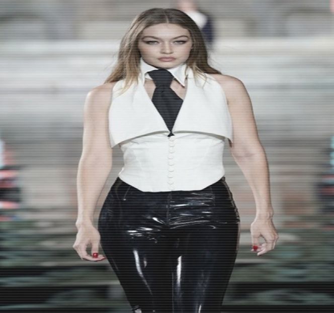 —  Constatând că negresele erau pregătite gata, opreşte dispozitivul respectiv, astfel - 16 She tryna sugarcoat the taste