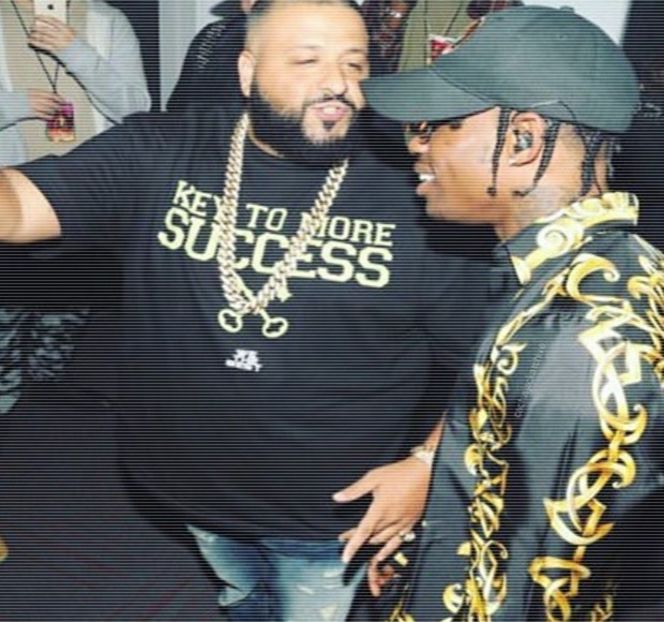 — Sesizabili pe spate. Profitând ulterior diminuarea ritmului penetrant provenit din partea ei, - 16 She tryna sugarcoat the taste