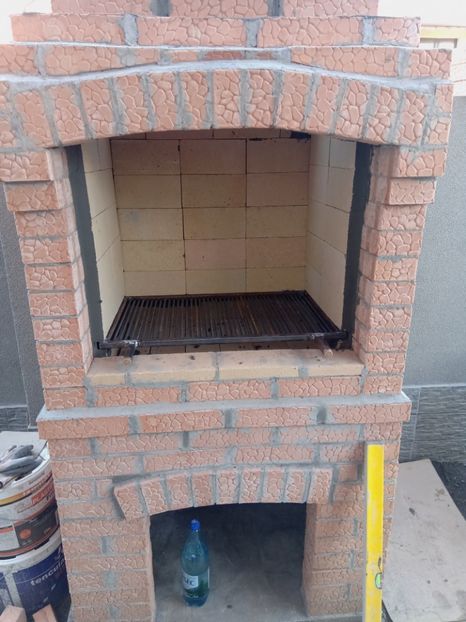  - Gratare si cuptoate din cărămidă 2020