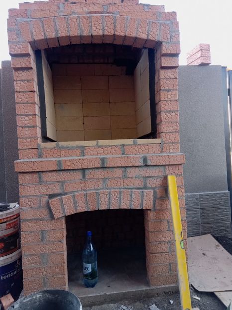  - Gratare si cuptoate din cărămidă 2020