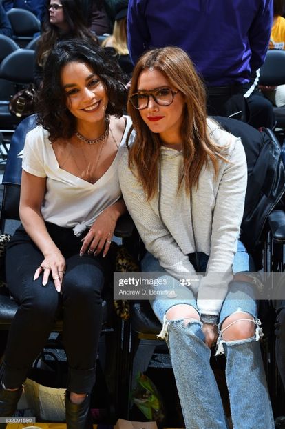 gettyimages-632091580-2048x2048 - VANESSA HUDGENS SI ASHLEY TISDALE