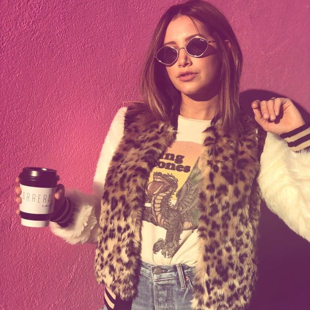  - ASHLEY TISDALE PHOTOSHOOTS 1