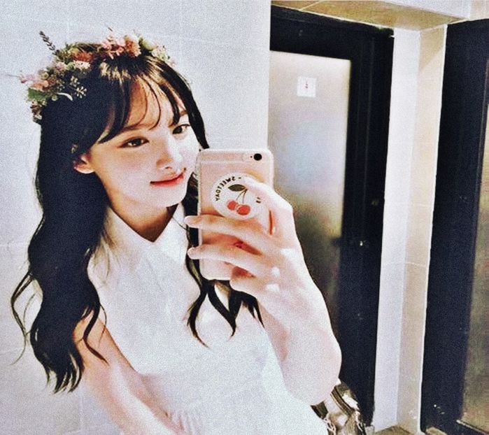 ⋗ Day 94 ⚘ Nayeon ⚘ ☾ 04.06.2020 - 01 Je suis ma plus belle arme